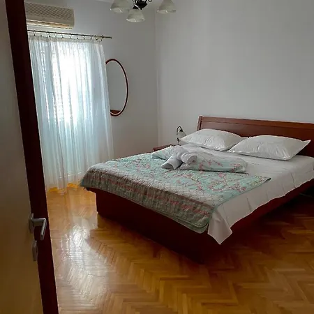 Nives Apartman