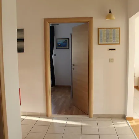 Nives Apartman *